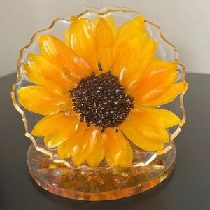 Sunflower Napkin Holder. NWOT. Handmade